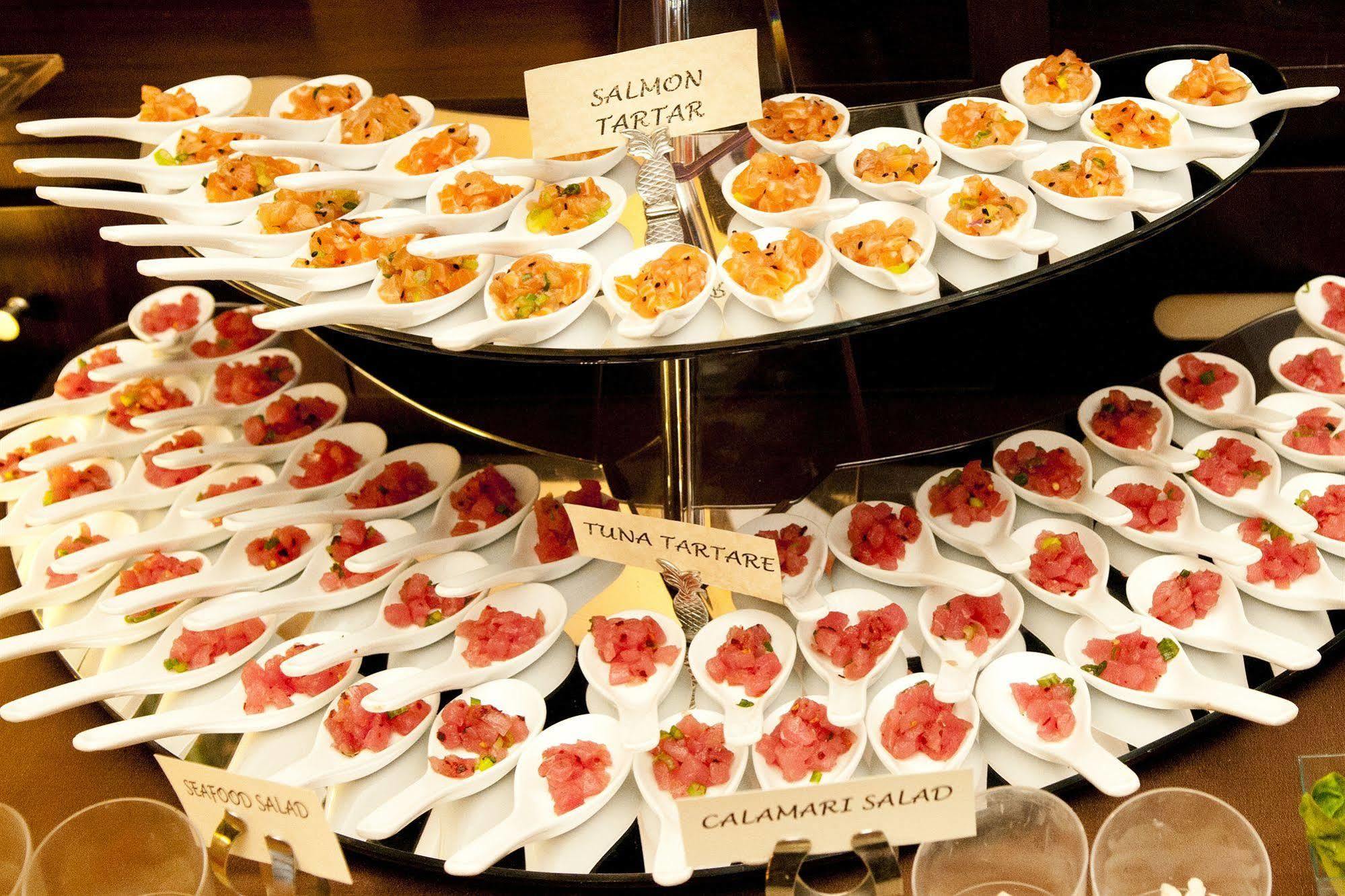 Caribbean Club Boutique Hotel, Grand Cayman Dog City 외부 사진