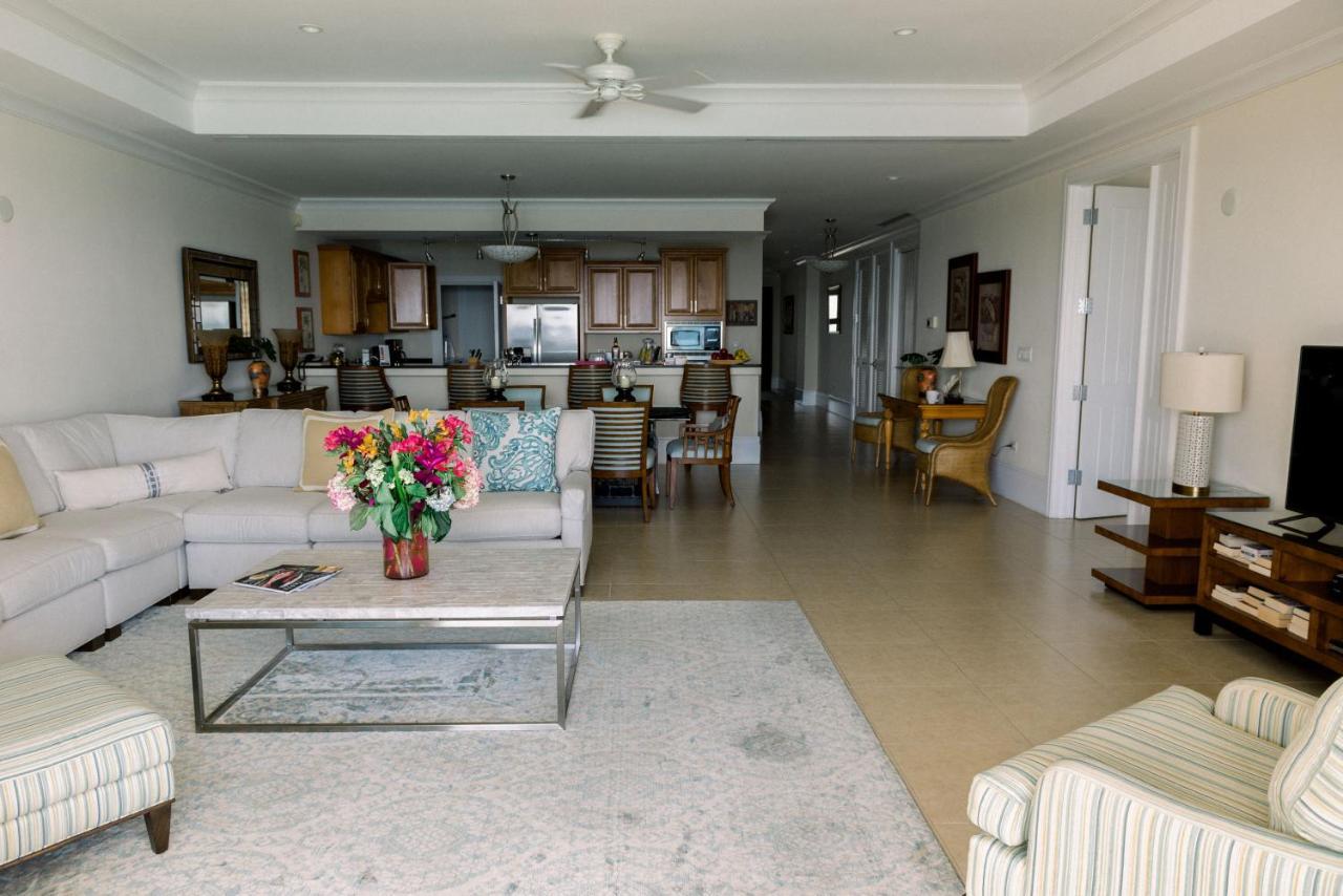 Caribbean Club Boutique Hotel, Grand Cayman Dog City 외부 사진