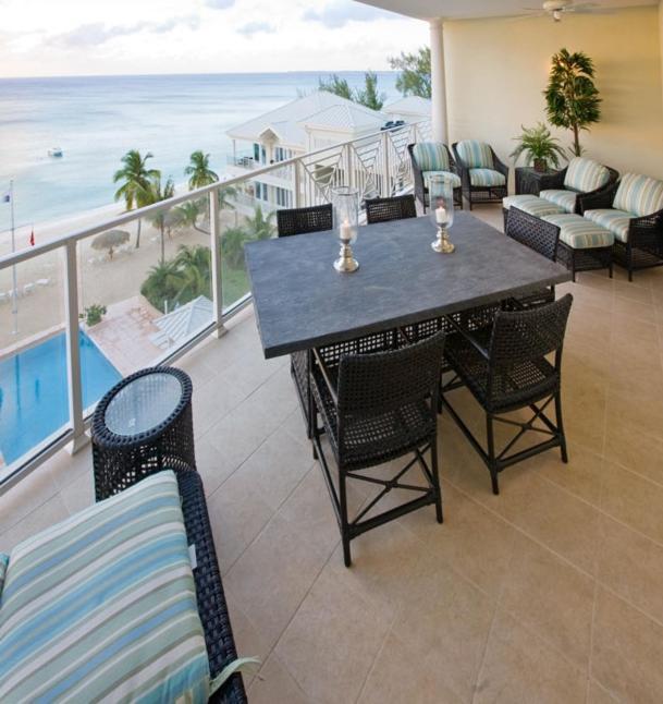 Caribbean Club Boutique Hotel, Grand Cayman Dog City 외부 사진